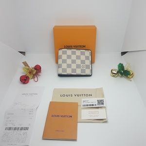 Louis vuitton wallet coastline